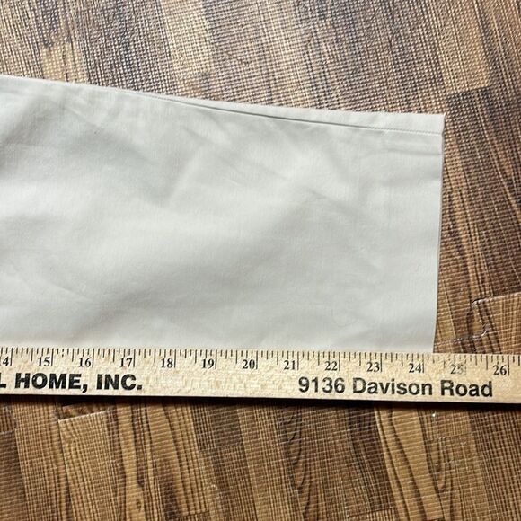 Halogen Taylor fit woman’s khaki capris ankle cropped. Size 4. - Picture 6 of 10